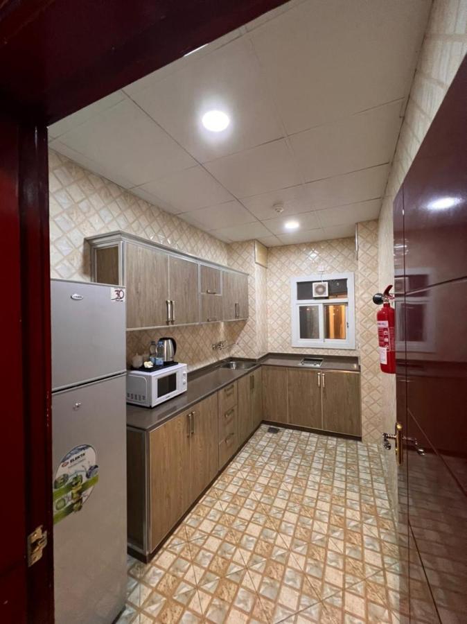 Al Deafah Hotel Apartment الضيافة للشقق الفندقية 阿尔布亚米 外观 照片