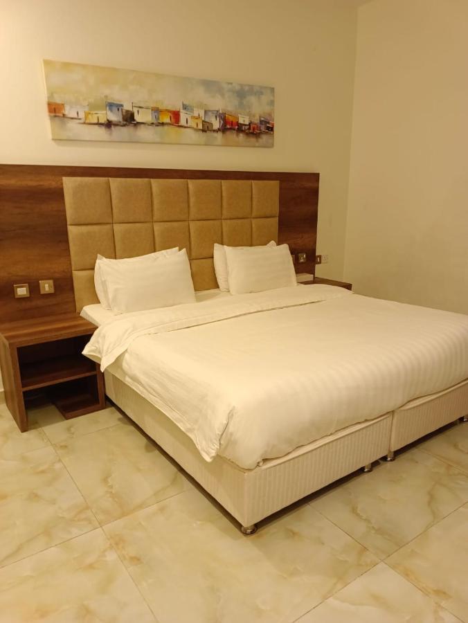 Al Deafah Hotel Apartment الضيافة للشقق الفندقية 阿尔布亚米 外观 照片