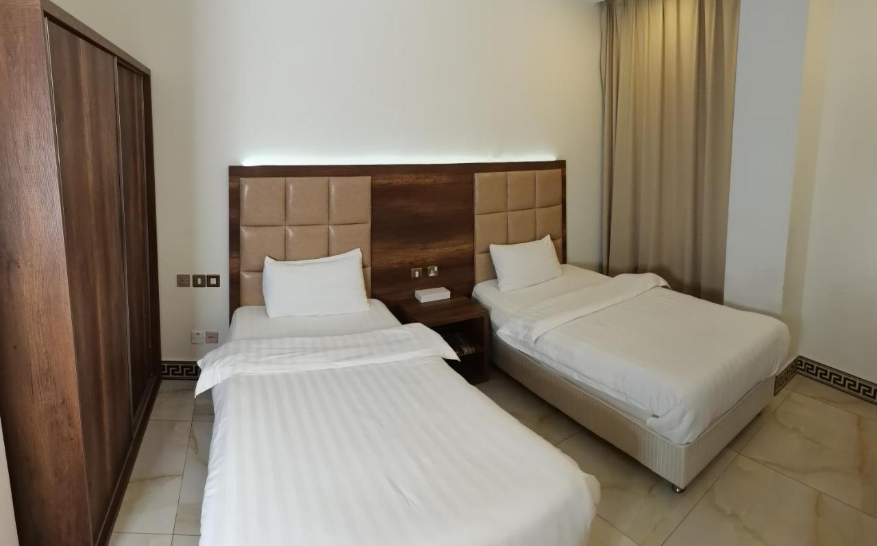Al Deafah Hotel Apartment الضيافة للشقق الفندقية 阿尔布亚米 外观 照片