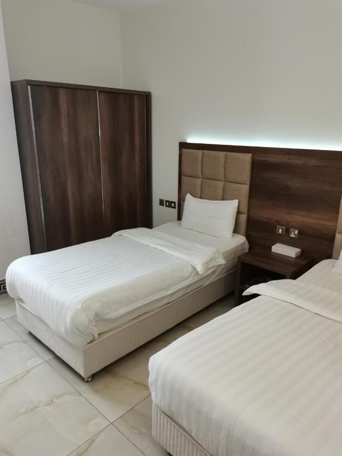 Al Deafah Hotel Apartment الضيافة للشقق الفندقية 阿尔布亚米 外观 照片