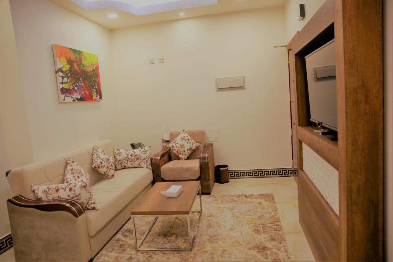 Al Deafah Hotel Apartment الضيافة للشقق الفندقية 阿尔布亚米 外观 照片
