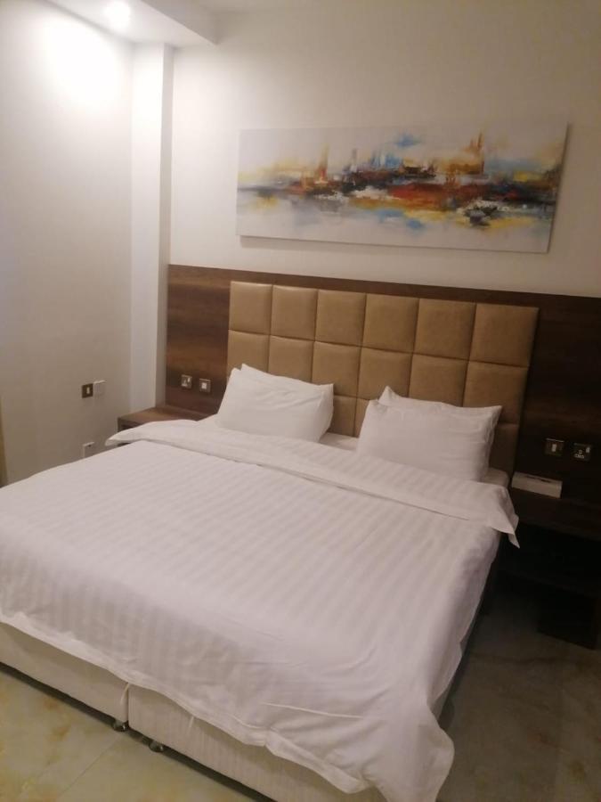 Al Deafah Hotel Apartment الضيافة للشقق الفندقية 阿尔布亚米 外观 照片